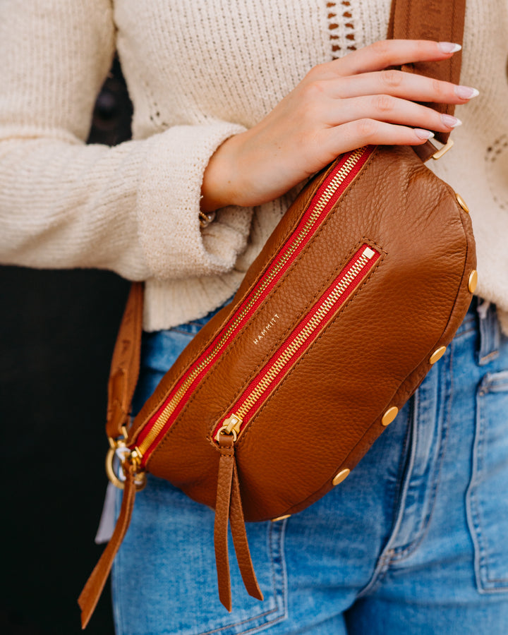 Hammitt: Charles Crossbody in Med in Mahogany Pebble - The Vogue Boutique