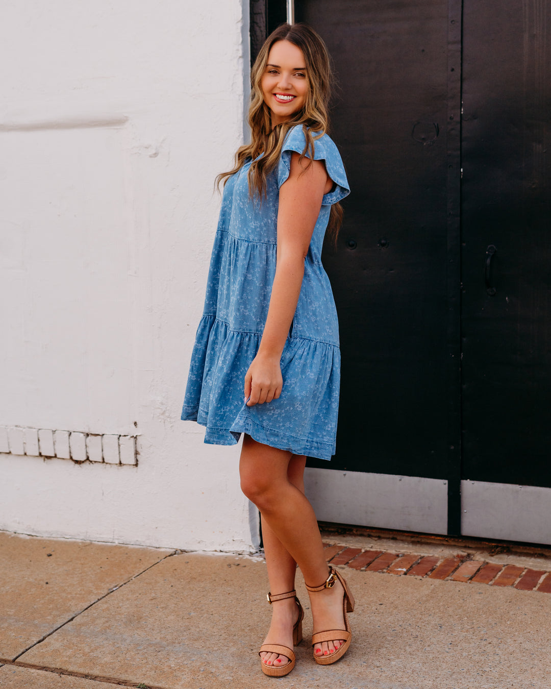 Liverpool: Tiered Flutter Slv Dress in Indigo Roses (LM8A90TLQ) - The Vogue Boutique