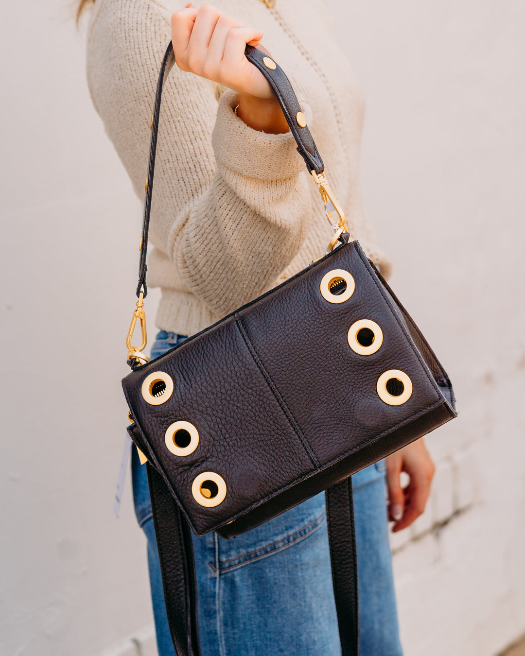 Hammitt: Montana Clutch Sml in Black/Brushed Gold