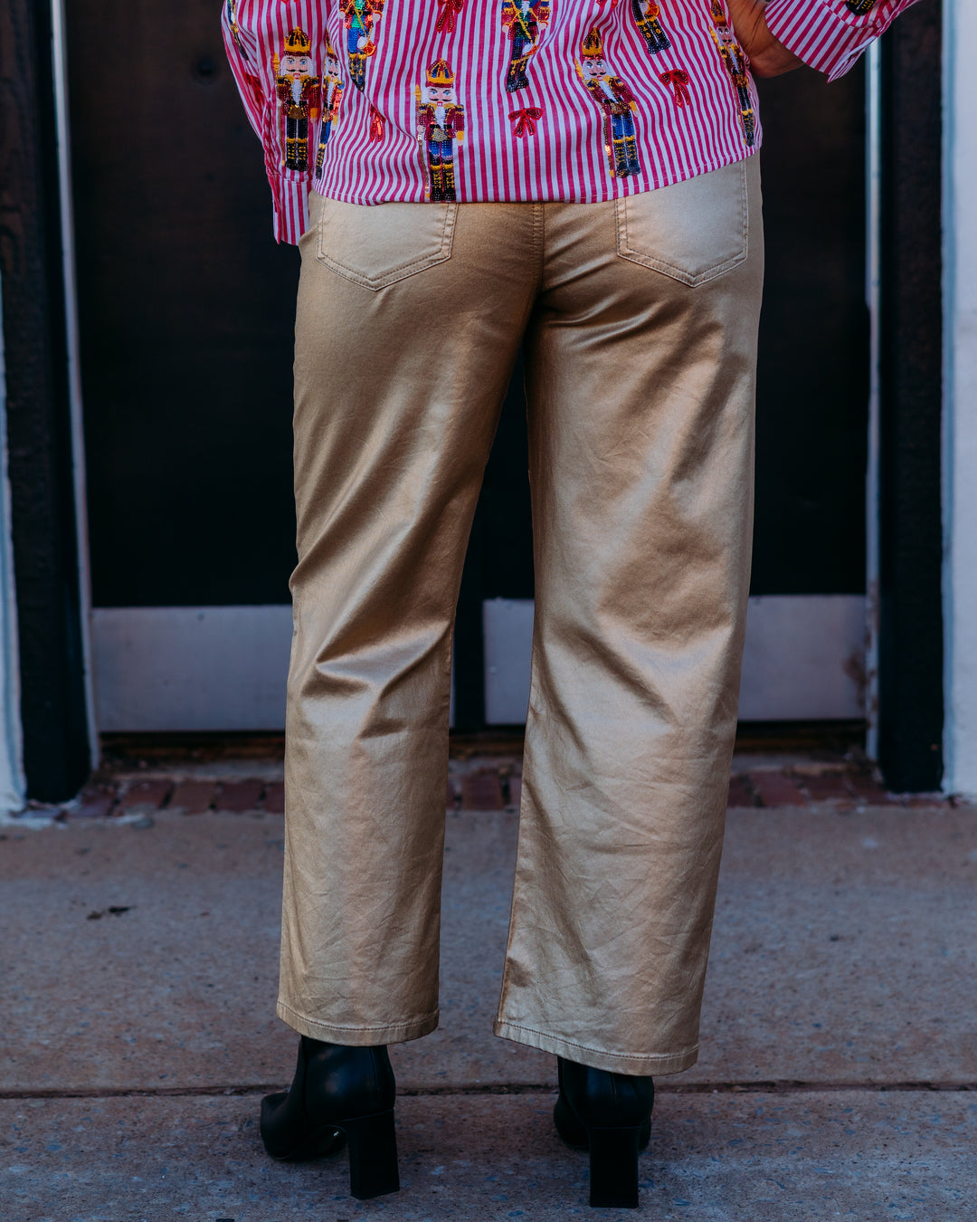 Kut: Charlotte High Rise Wide Leg W/ Regular Hem in Gold KG1998MB3