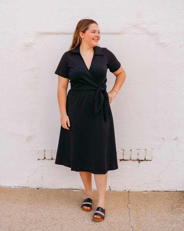 Spanx: Airessentials Collared Tie-Waist Midi Dress in Very Black (22805R)