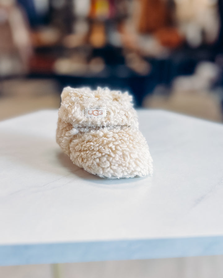 UGG: Kids Bixbee in Natural Curly Faux Fur