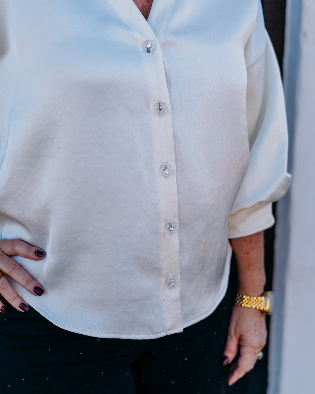 Karen Kane: Lantern Sleeve Satin Top in Cream (4L11819)