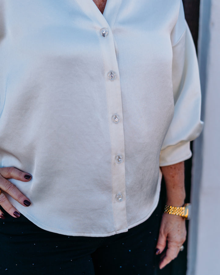 Karen Kane: Lantern Sleeve Satin Top in Cream (4L11819)