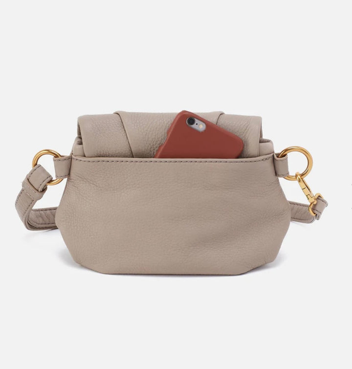 Hobo: Harley Crossbody Sling in Taupe