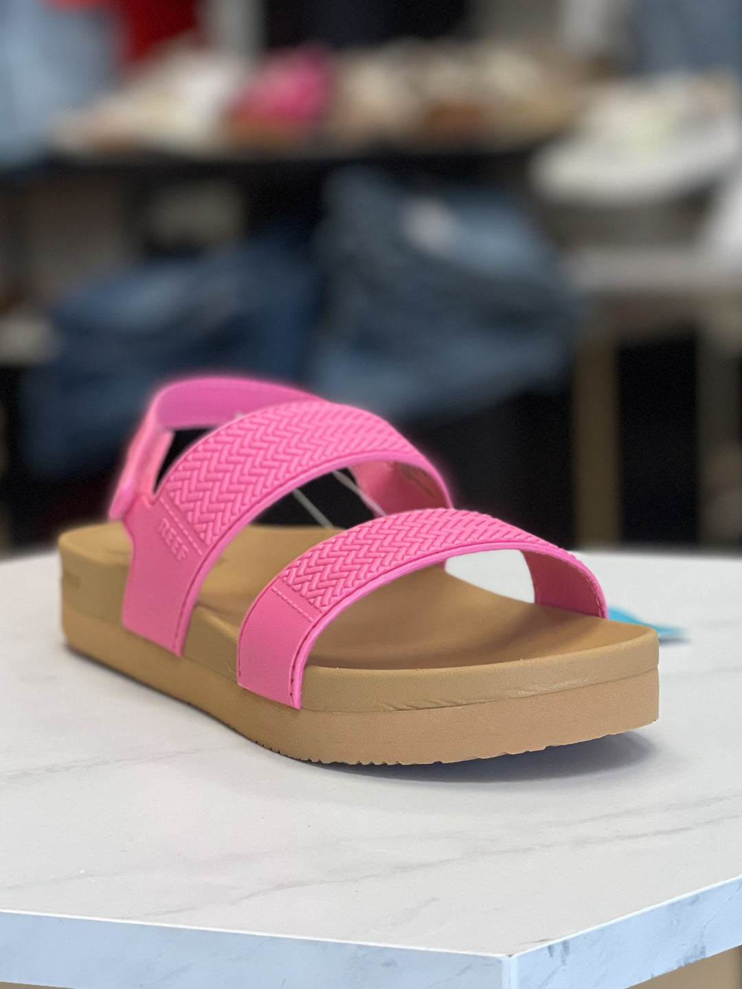 Reef: Kids Water Vista in Pink Cosmos and Tan