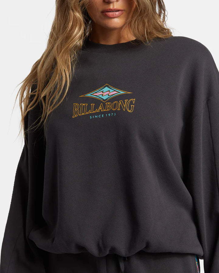 Billabong: Swipe Kendal in Black Sands