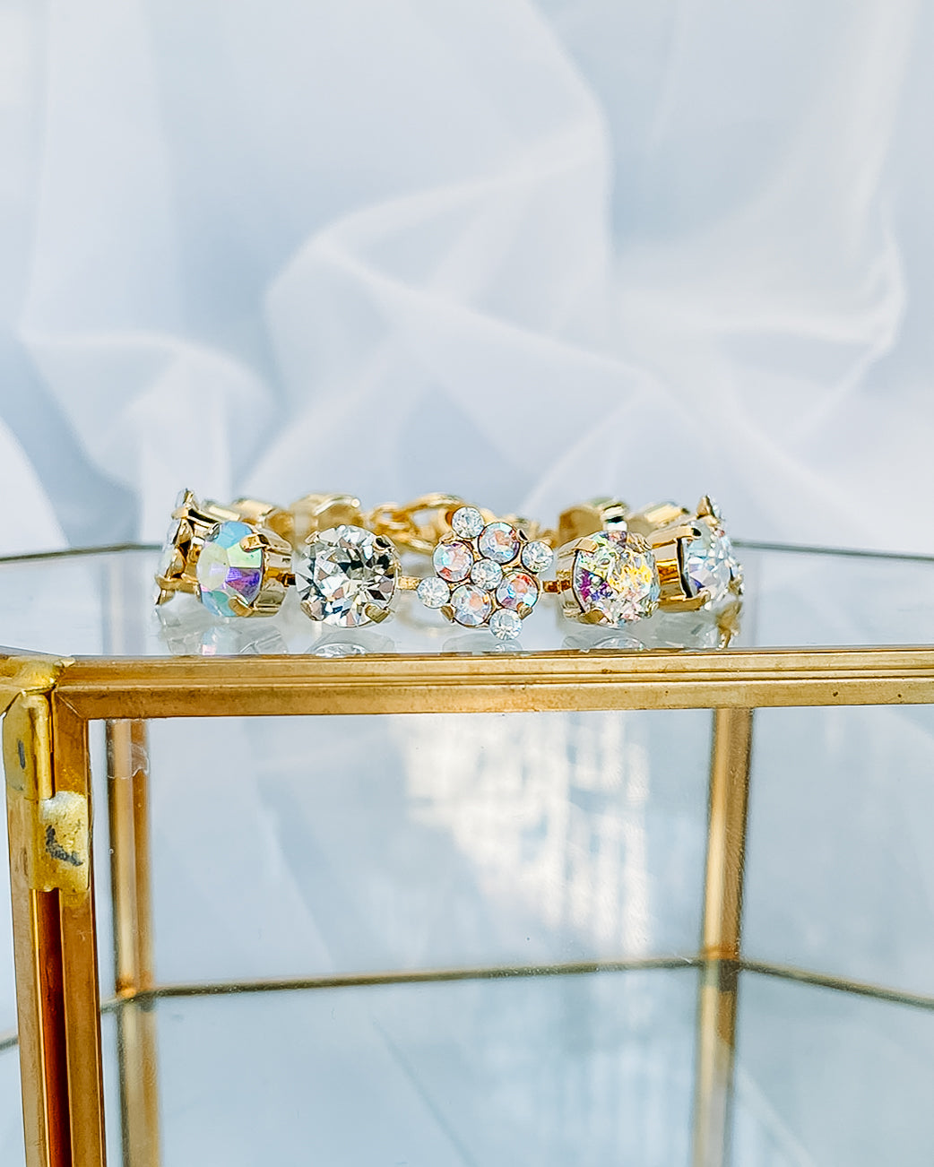 Mariana: "Winds of Change" Bracelet (B-4164/1-1165-YG)