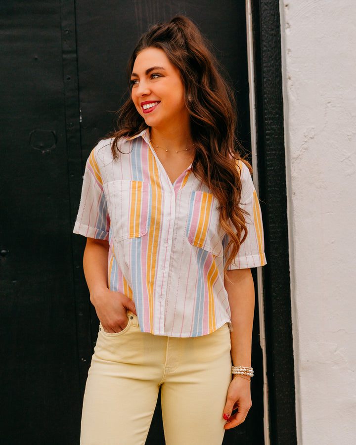 Kut: Brianna - Boxy Button Front Shirt W/ Short Sleeves & Pocket in White (KT151603)