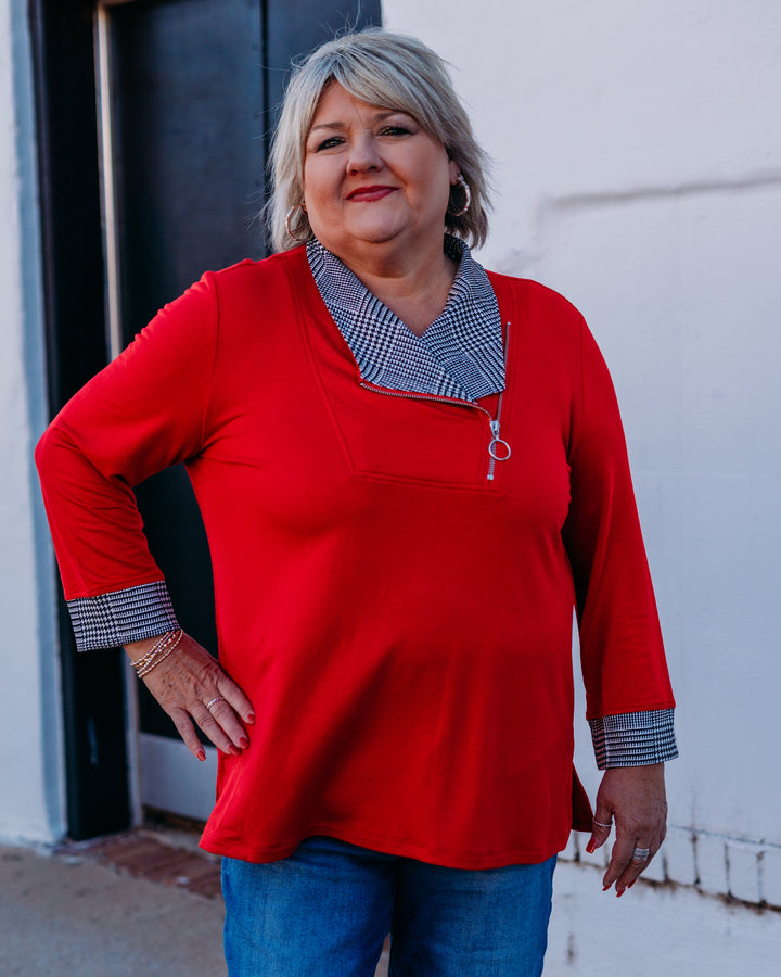 Multiples: (Merry & Bright) Red Plaid Cuffed 3/4 Sleeve Knit Top M45605TM