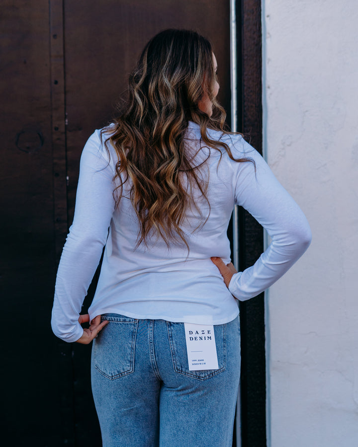 Karen Kane: Embellished Bow Top in White (4L33081)