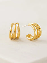 Load image into Gallery viewer, Lovers Tempo: Zara Hoop Earrings in Gold
