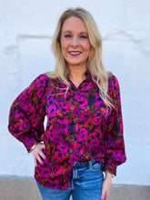 Load image into Gallery viewer, Esqualo: Wilding Print Satin Blouse in Floral

