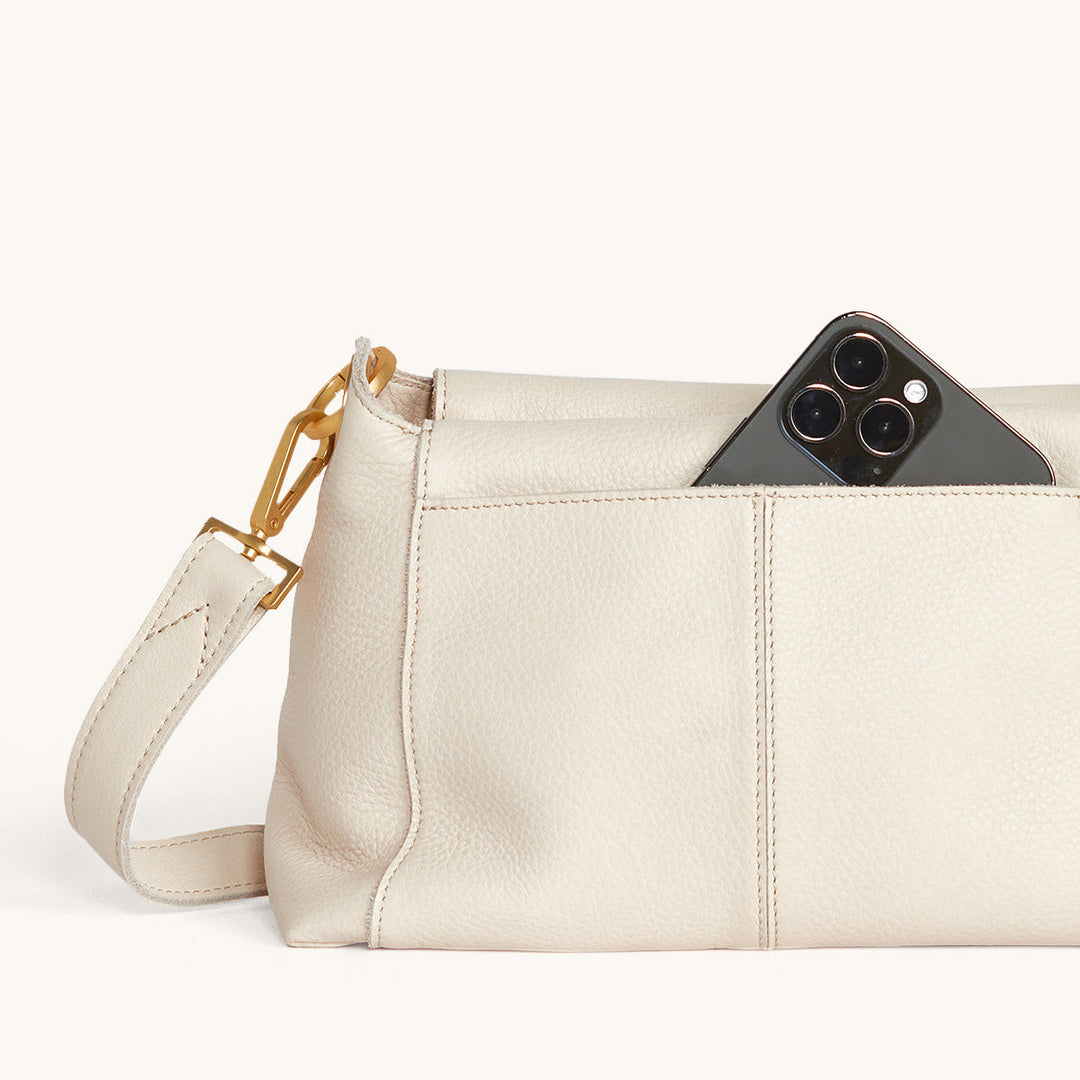 Hammitt: Bryant Med in Calla Lily White/Brushed Gold