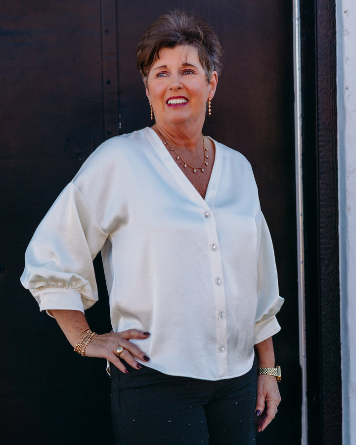 Karen Kane: Lantern Sleeve Satin Top in Cream (4L11819)