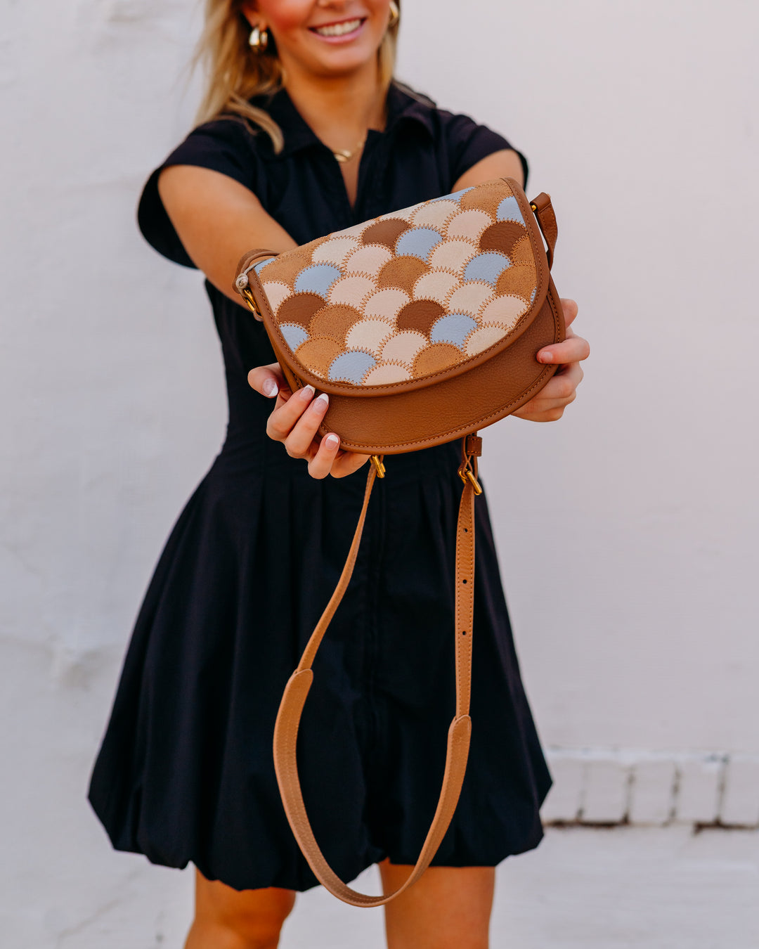 Hobo: Kiva Small Crossbody in Timber Brown