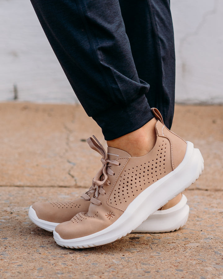Clarks: Solevana Sand
