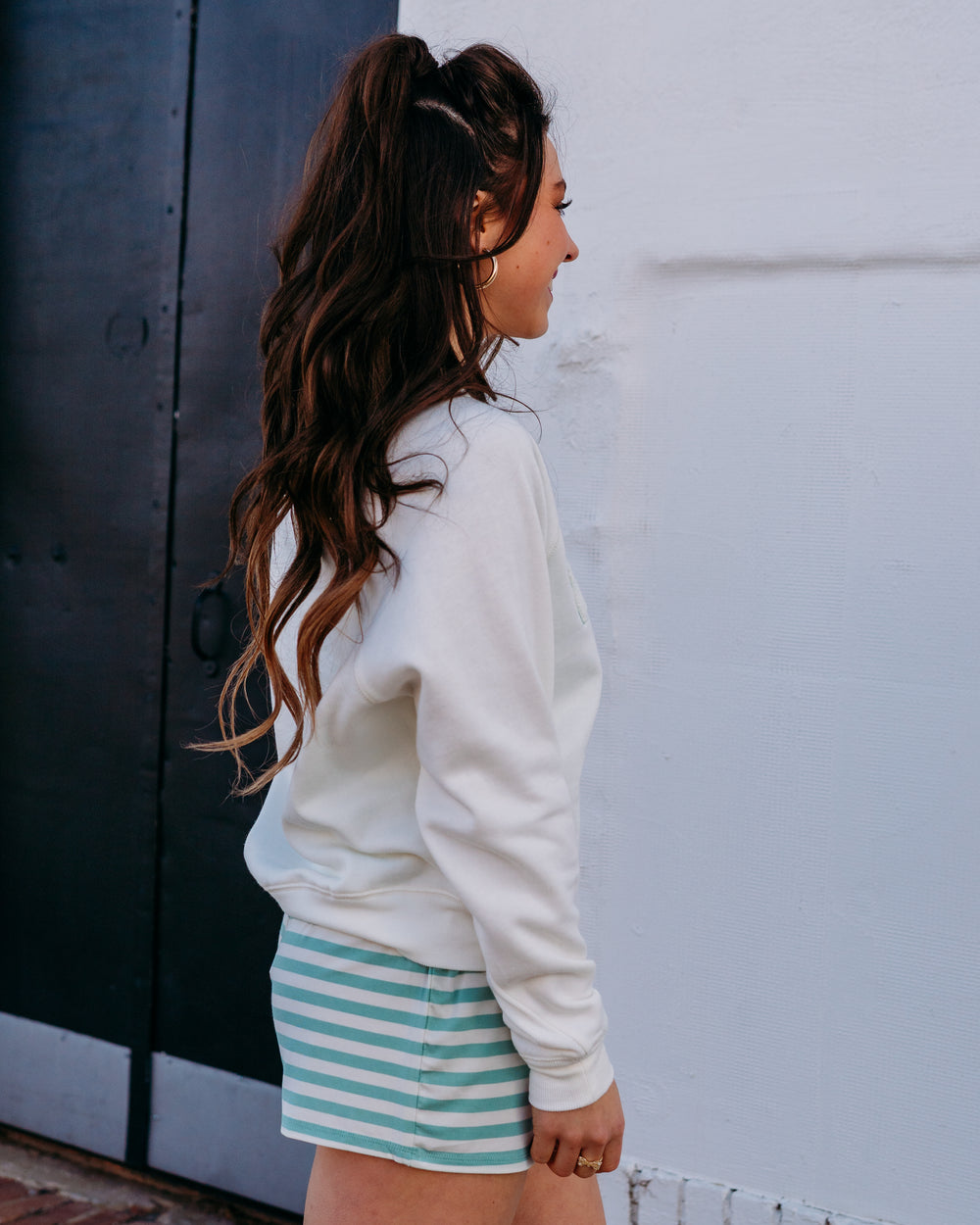 Z Supply: Vacay Sweatshirt in Vanilla Ice (ZLT261265) - The Vogue Boutique