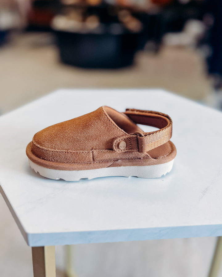Ugg: Kids Goldenstar Clog in Chestnut