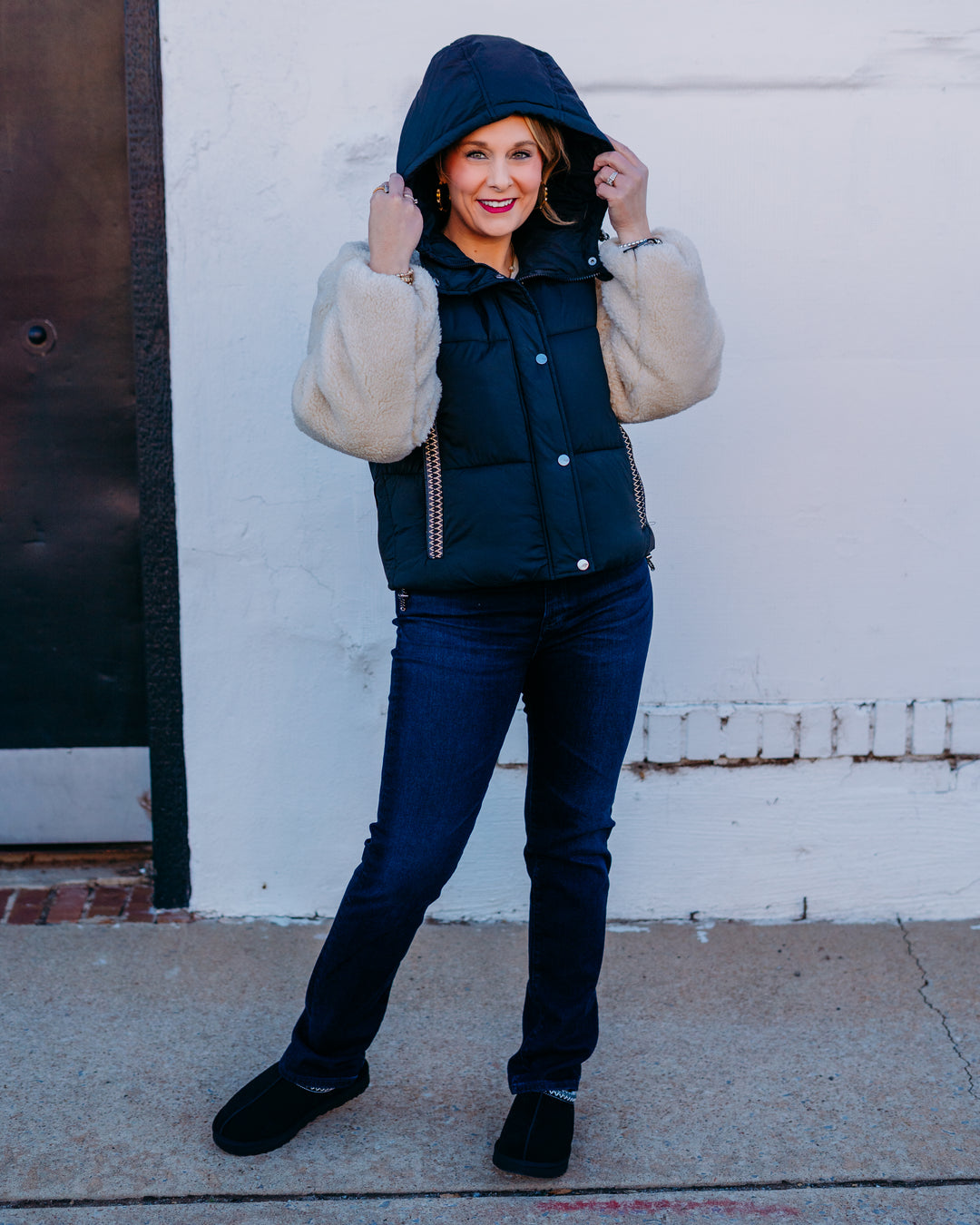 Ugg: W Mkay Uggbraid Puffer Jacket in Black/Cream (1171466-CSD)