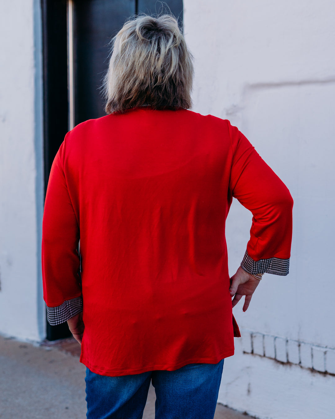 Multiples: (Merry & Bright) Red Plaid Cuffed 3/4 Sleeve Knit Top M45605TM