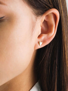 Lovers Tempo: Everly Heart Stud Earrings in Gold