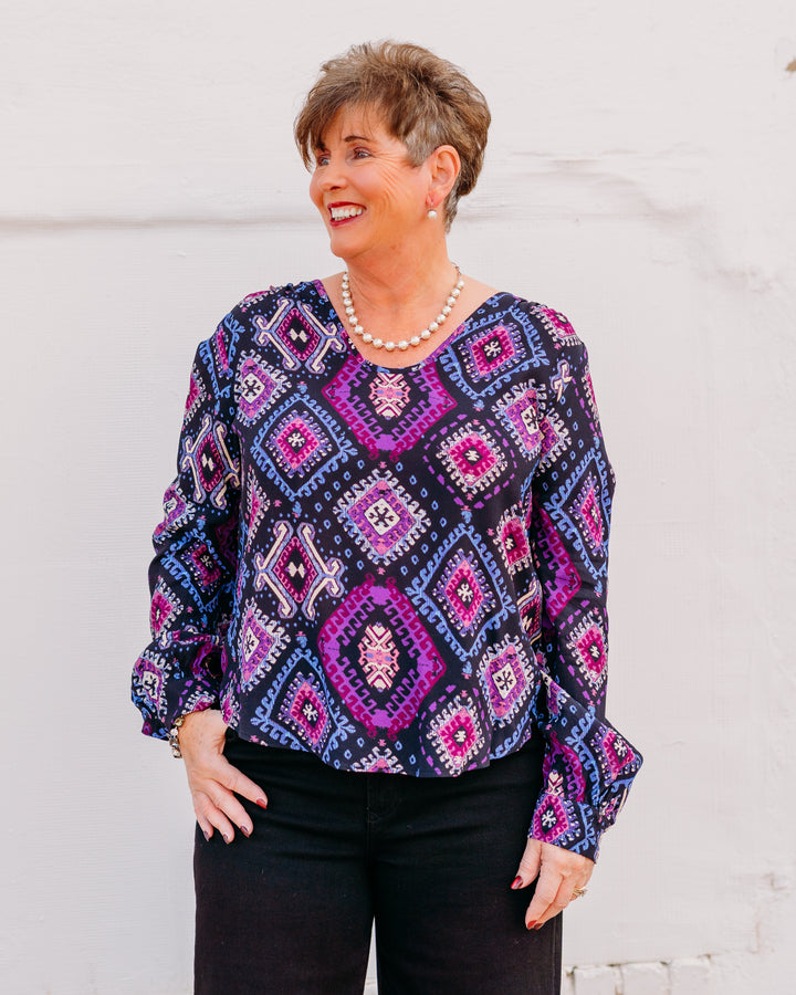 Karen Kane: Long Sleeve Scoop Neck Blouse in Print