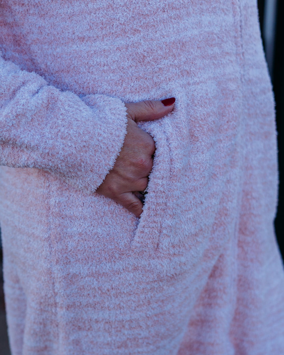 Barefoot Dreams: CozyChic Full Zip V-neck Lounger in Heathered Dusty Rose / White