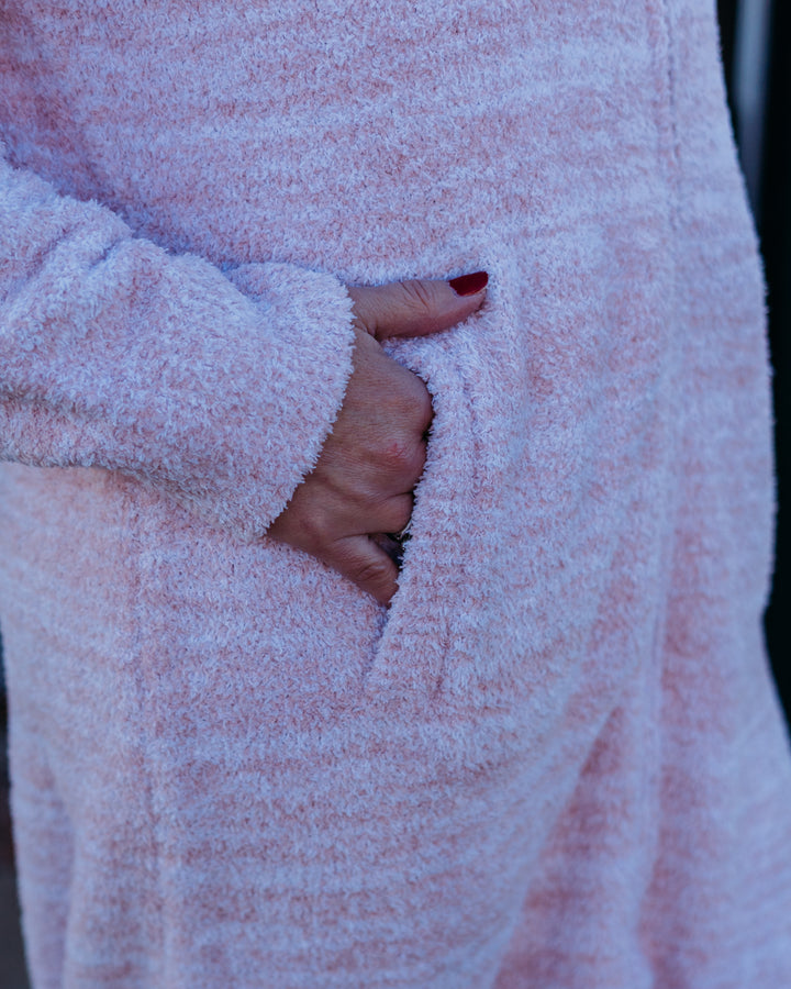 Barefoot Dreams: CozyChic Full Zip V-neck Lounger in Heathered Dusty Rose / White