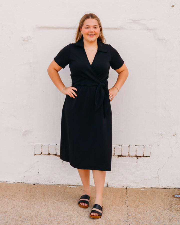 Spanx: Airessentials Collared Tie-Waist Midi Dress in Very Black (22805R)