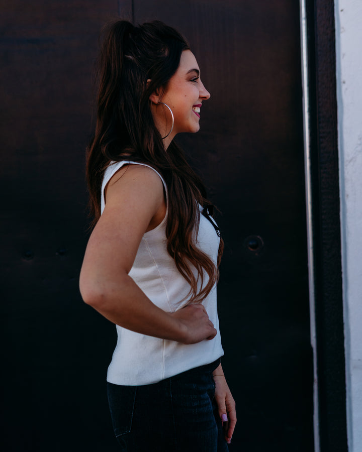 Frank Lyman: White Tank Top With Black Bow (254913)