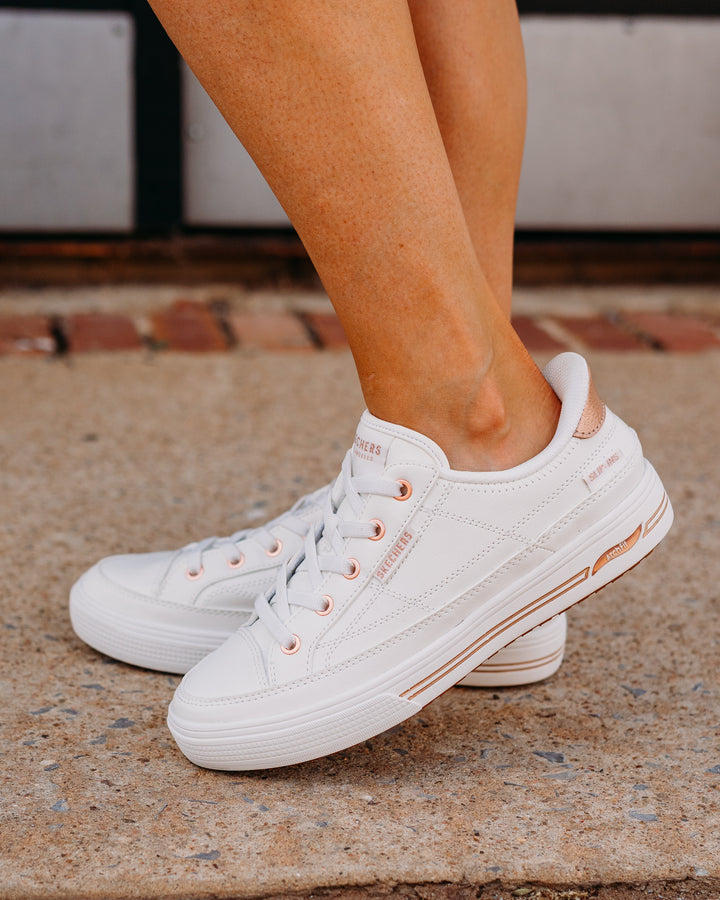 Skechers: Arch Fit Arcade- Catch Ya There in White
