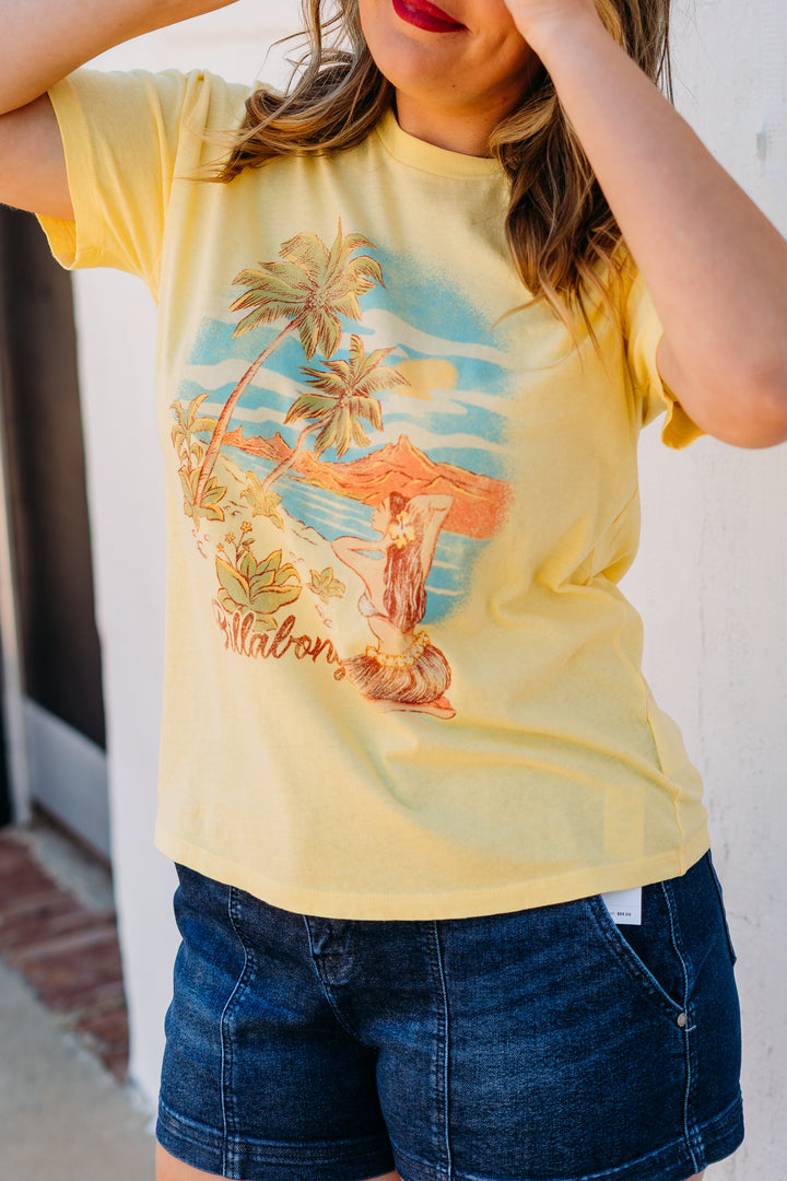 Billabong: Trouble in Paradise Tee in Fresh Squeezed