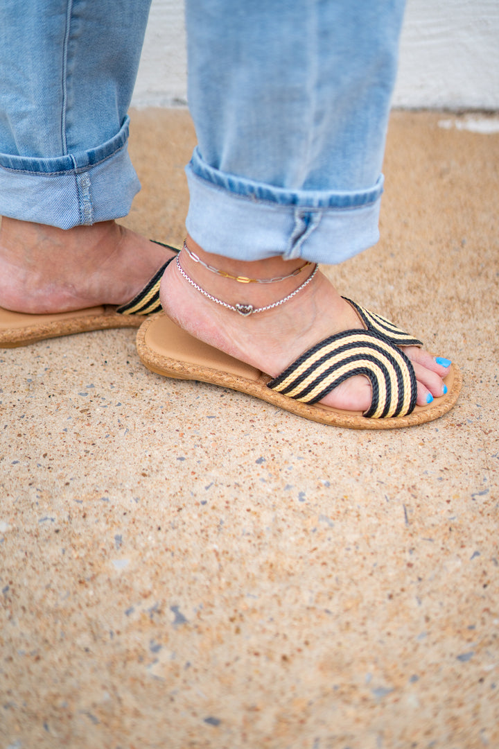Reef: Willow Paisley Black/White Textile Sandals