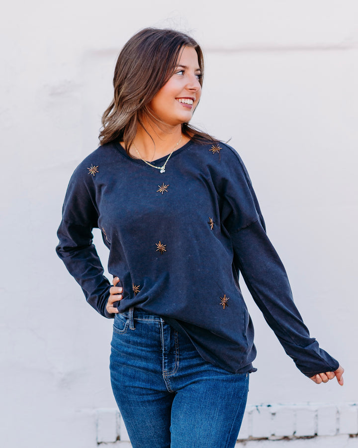 Charlie B: Beaded Vintage Wash V-Neck Knit Top in Charcoal