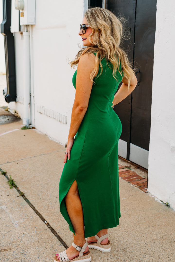 Karen Kane: Sleeveless Ribbed Column Dress in Emerald