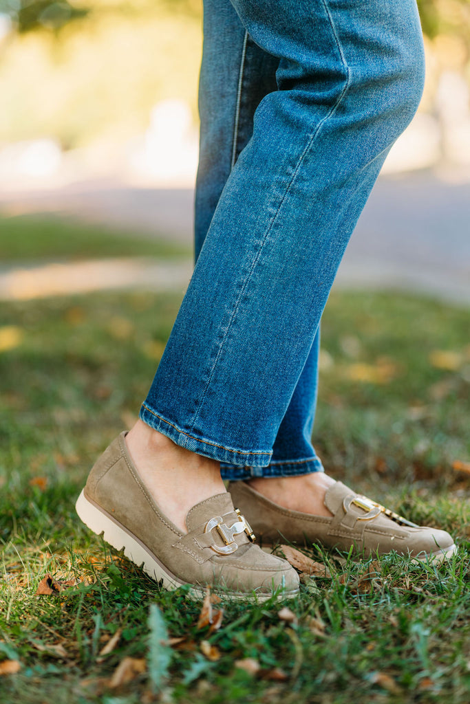 (取寄) ヴァネリ レディース  Vaneli women Jards Taupe Suede DSC02621-Enhanced-NR_1024x1024