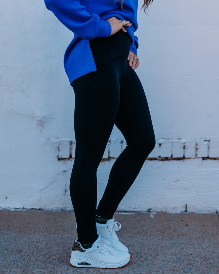 Spanx: Booty Boost Active 7/8 Leggings in Spanx in very black