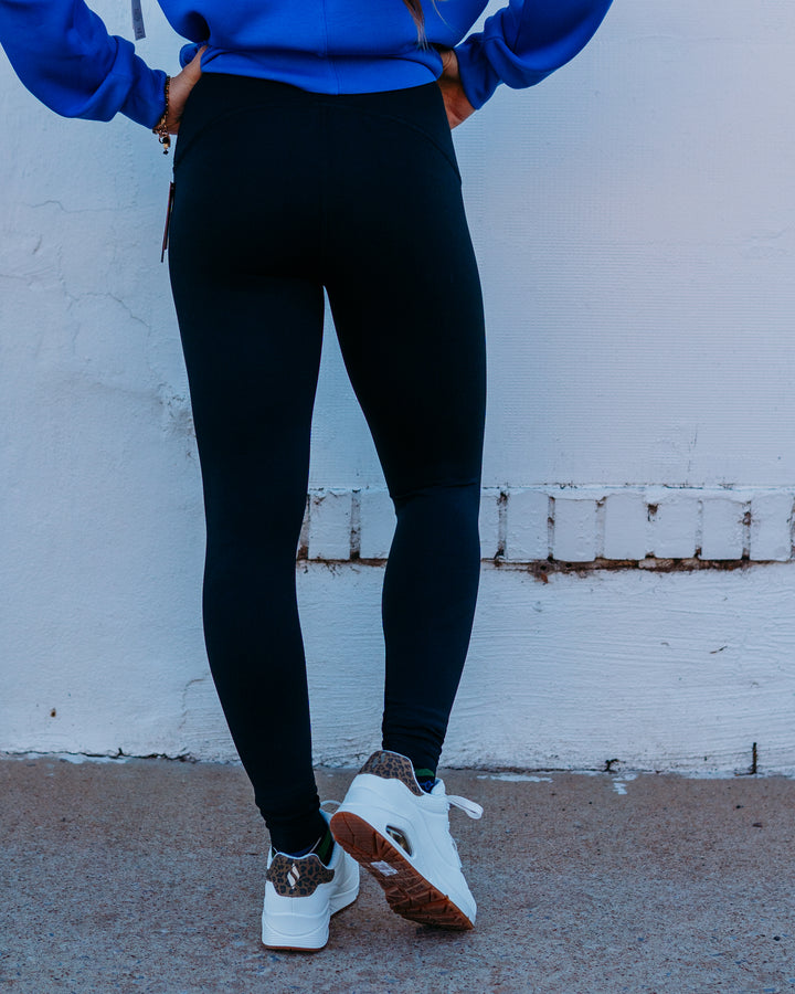 Spanx: Booty Boost Active 7/8 Leggings in Spanx in very black