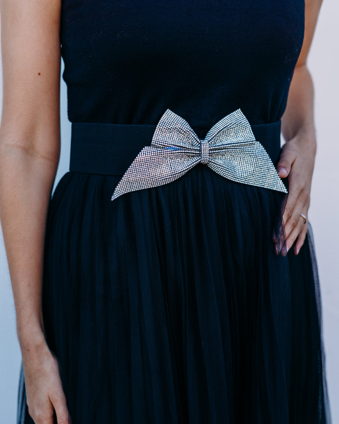 Frank Lyman: Black/Silver Bow Belt A25900