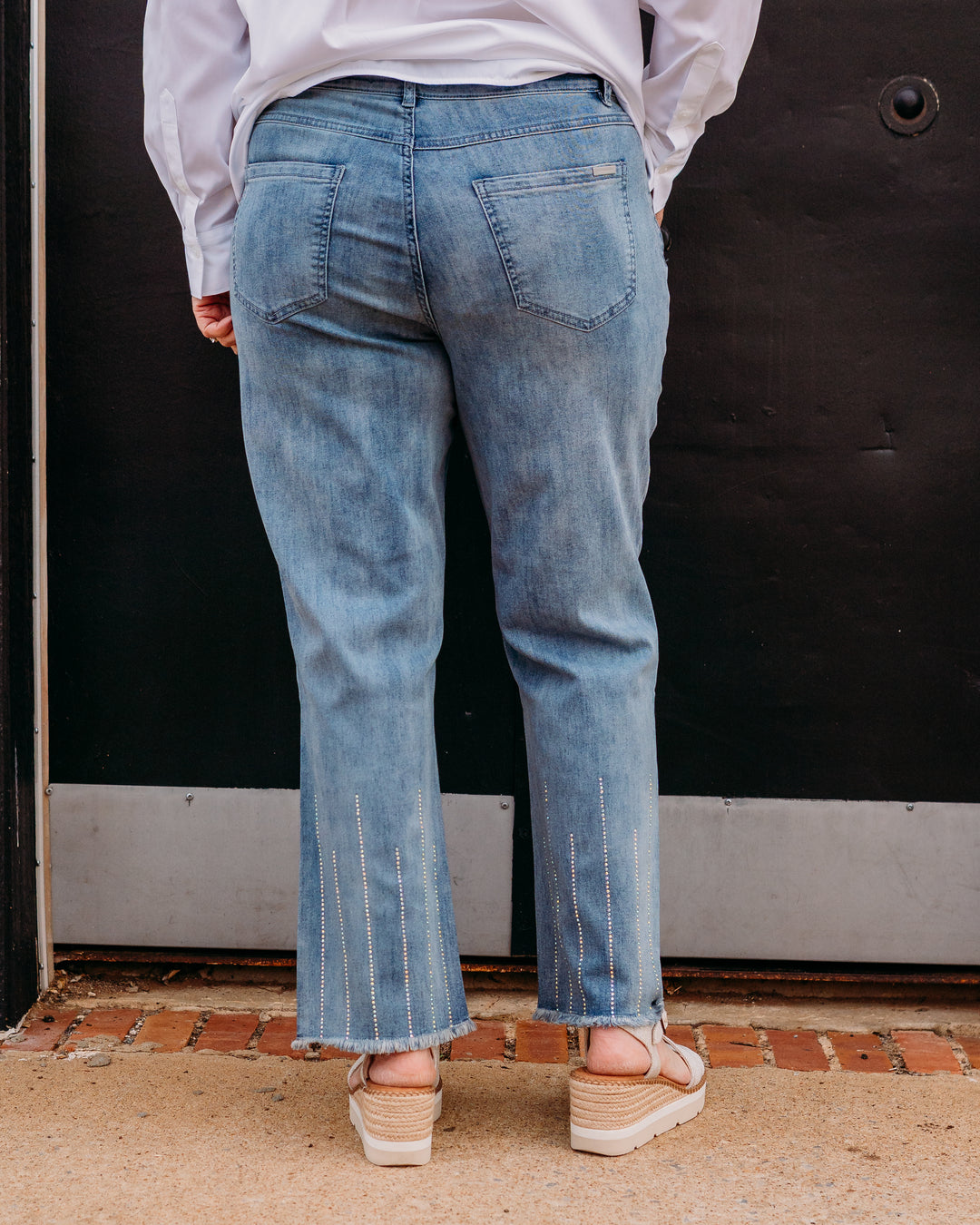 Joseph Ribkoff: Straight Crop Jeans With Rhinestones (261945)