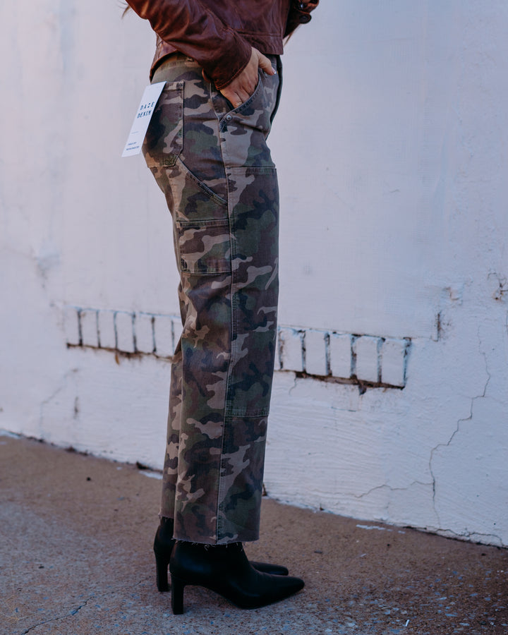 Daze:  Sundaze Carpenter Crop High Rise ( D00016234OA)