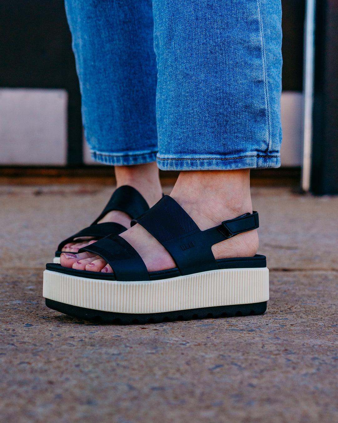 Reef: Water Vista Higher in Black Vintage - The Vogue Boutique