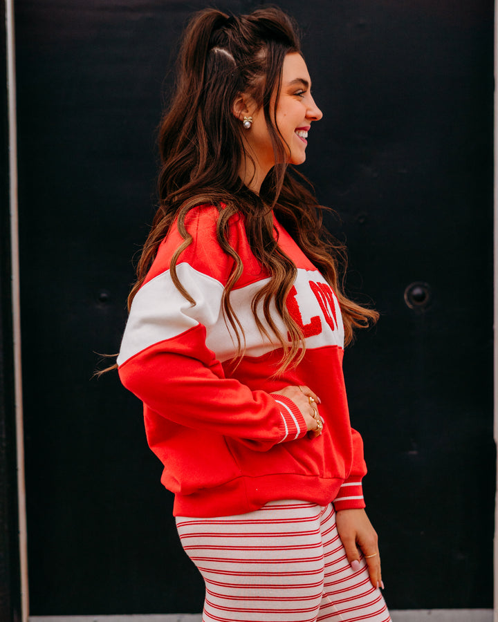 Z Supply: Oversized Love Sweatshirt in Kiss Me Red (ZLT261190)