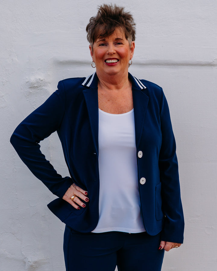 Joseph Ribkoff:Silky Knit Fitted Blazer With Stripe Band Detail in Navy (261622)