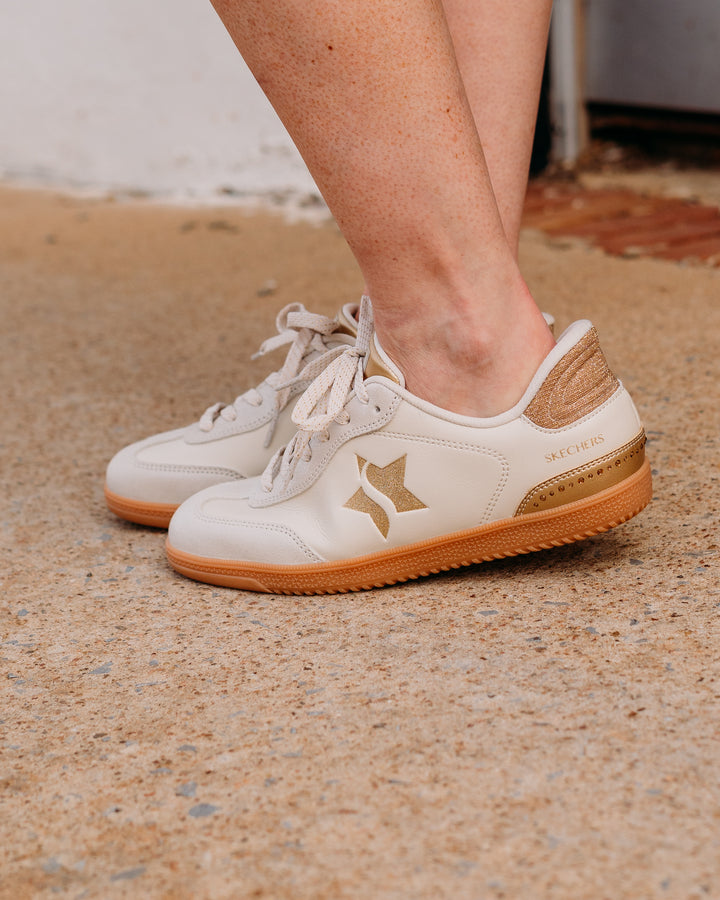 Skechers: Hotshot - Icy Elegance Shoe in Natural
