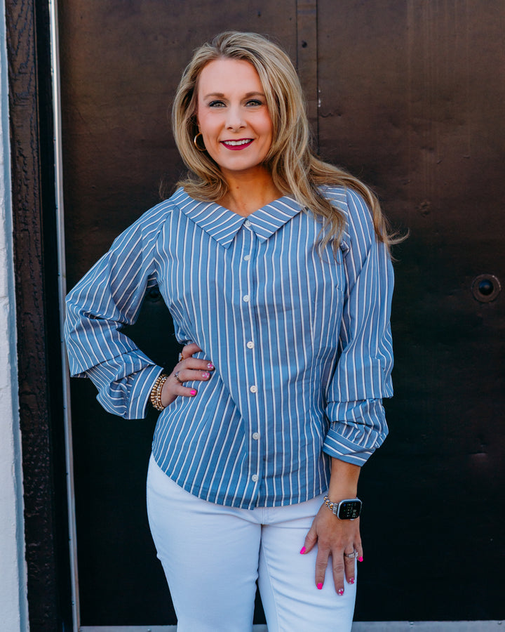 French Dressing Jeans: V-Neck Shirt in SPS-ETHIER STRIPES (7699962) - The Vogue Boutique