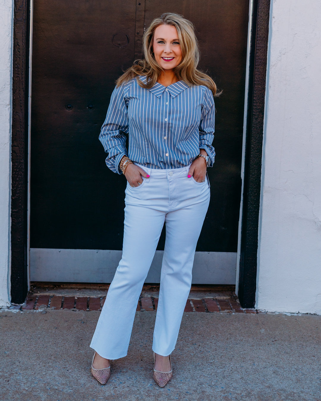 French Dressing Jeans: V-Neck Shirt in SPS-ETHIER STRIPES (7699962) - The Vogue Boutique