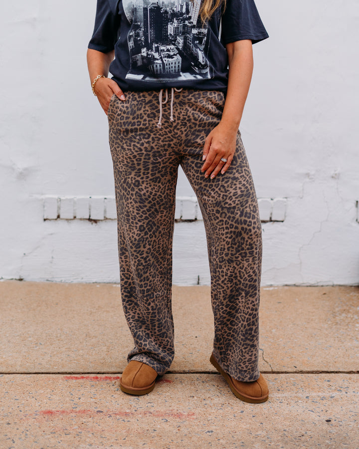 Z Supply: Hunter Leopard Knit Pant in Desert Sand