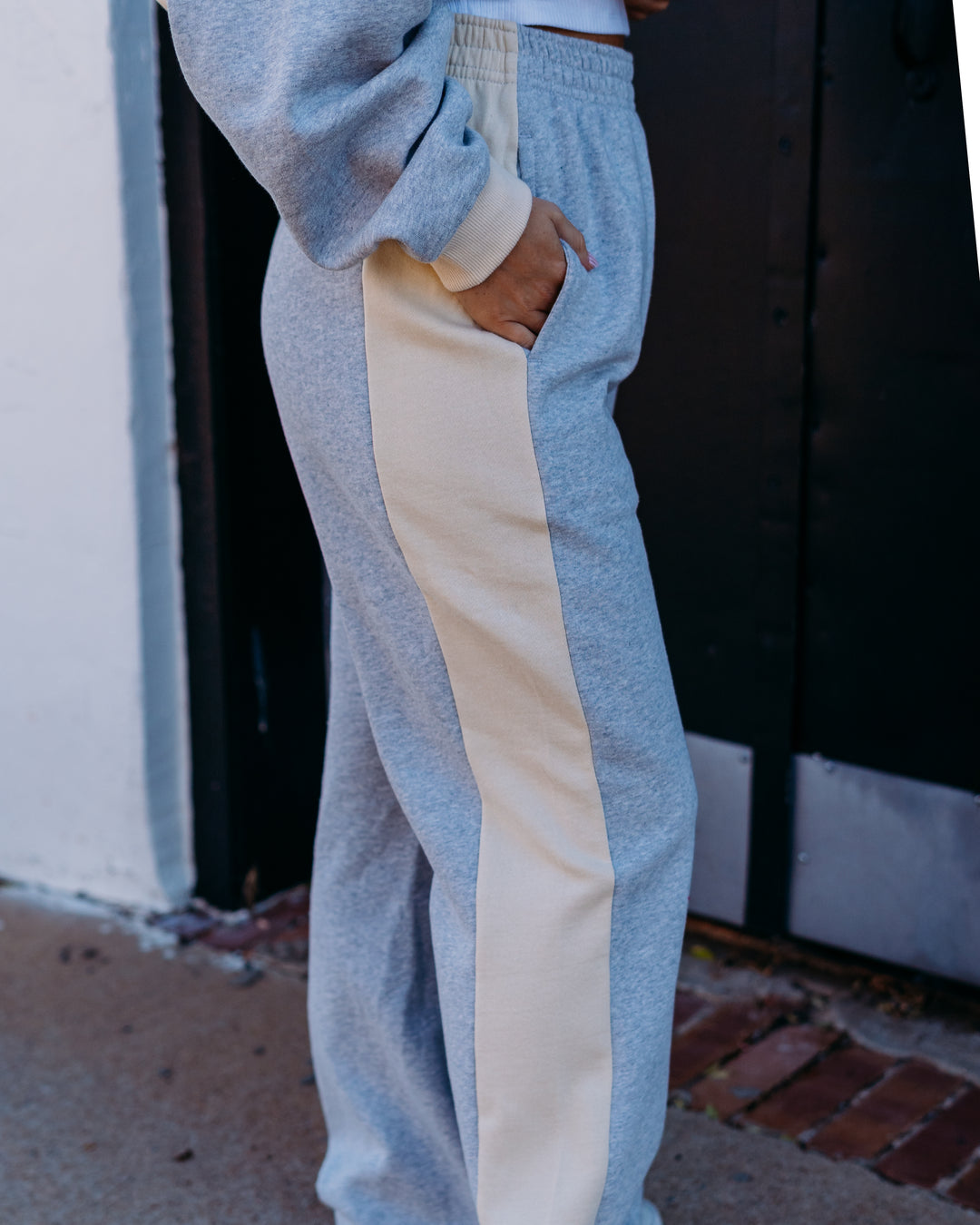 Billabong: Get It Fleece Pants Sweatpants in Heather Grass